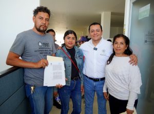 this is an alt image