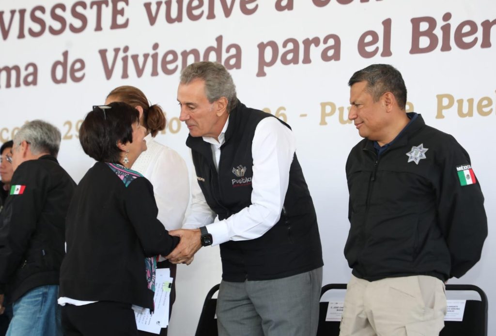 Ayuntamiento de Puebla participa en el arranque de la construcción de viviendas FOVISSSTE en Villa Verde