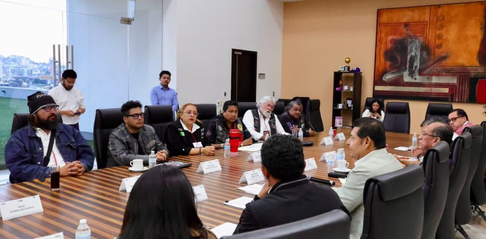 Gobierno estatal y Congreso de Puebla acuerdan revisar la Ley de Movilidad con motociclistas; mesas iniciarán en septiembre