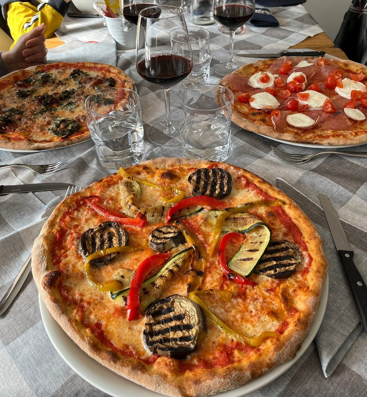 Il Faro e la Luna — food and dining