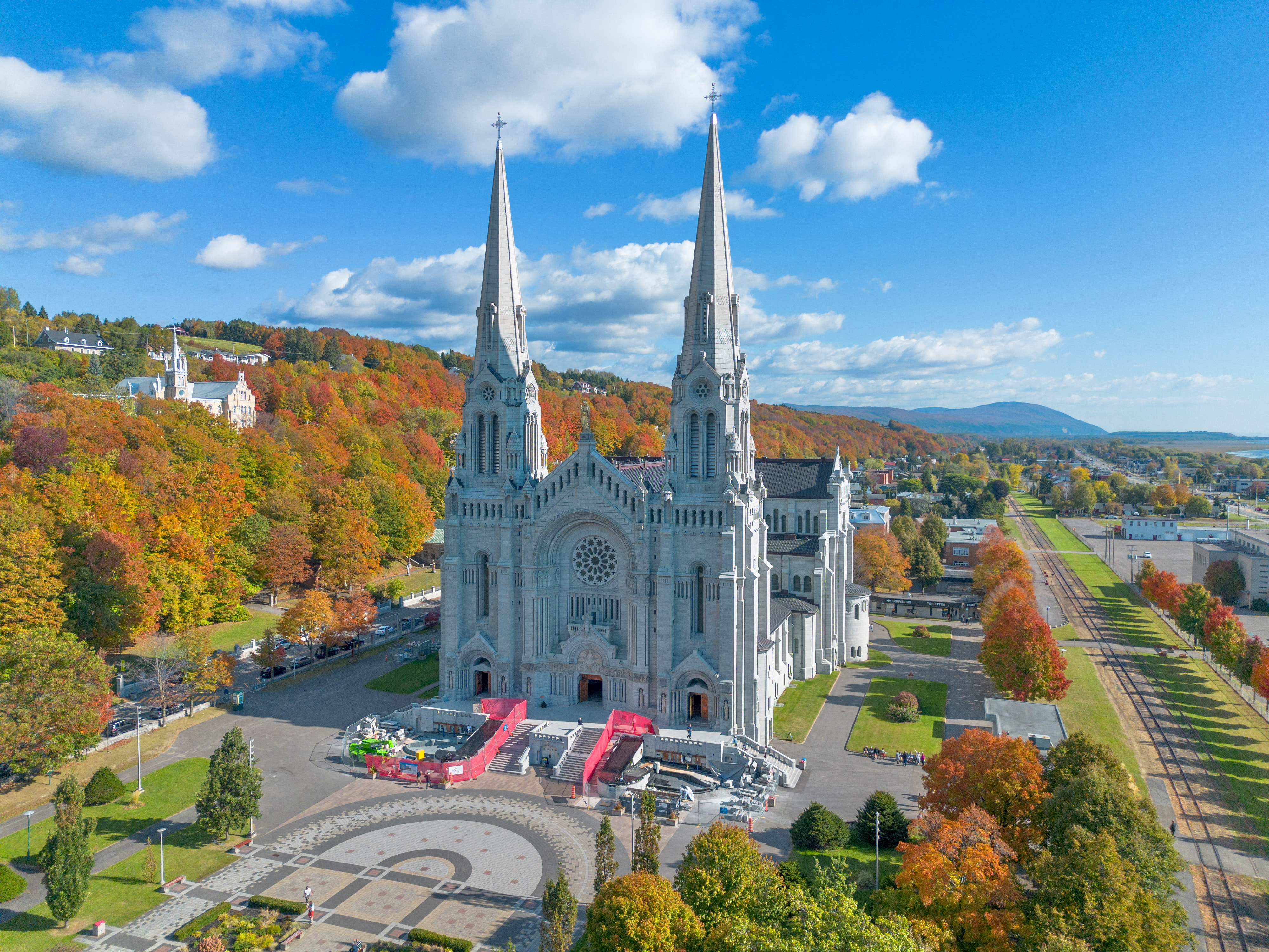 Sainte-Anne-de-Beaupré Shrine — sight