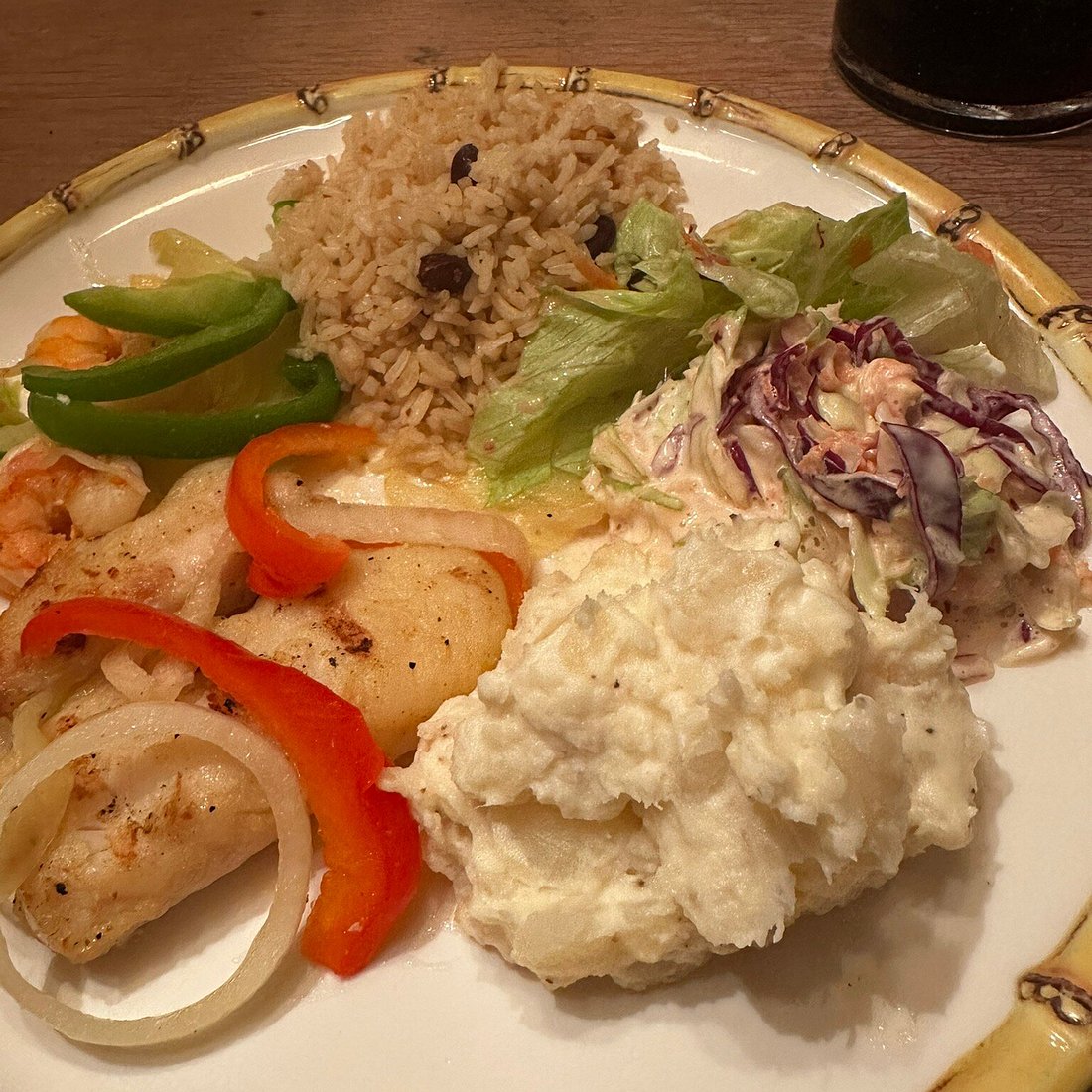Patricias Beach Bar — food and dining