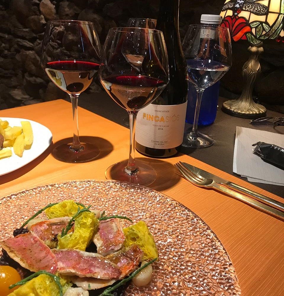 Borda Vella — food and dining