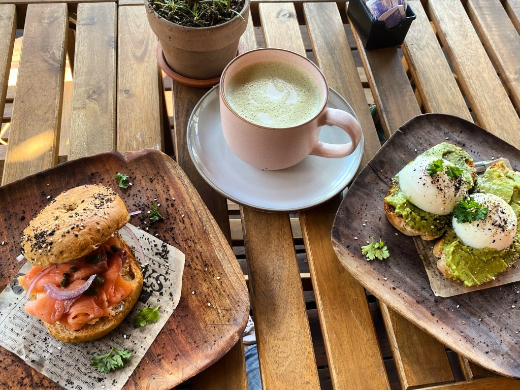 Omar's Coffee House — food and dining