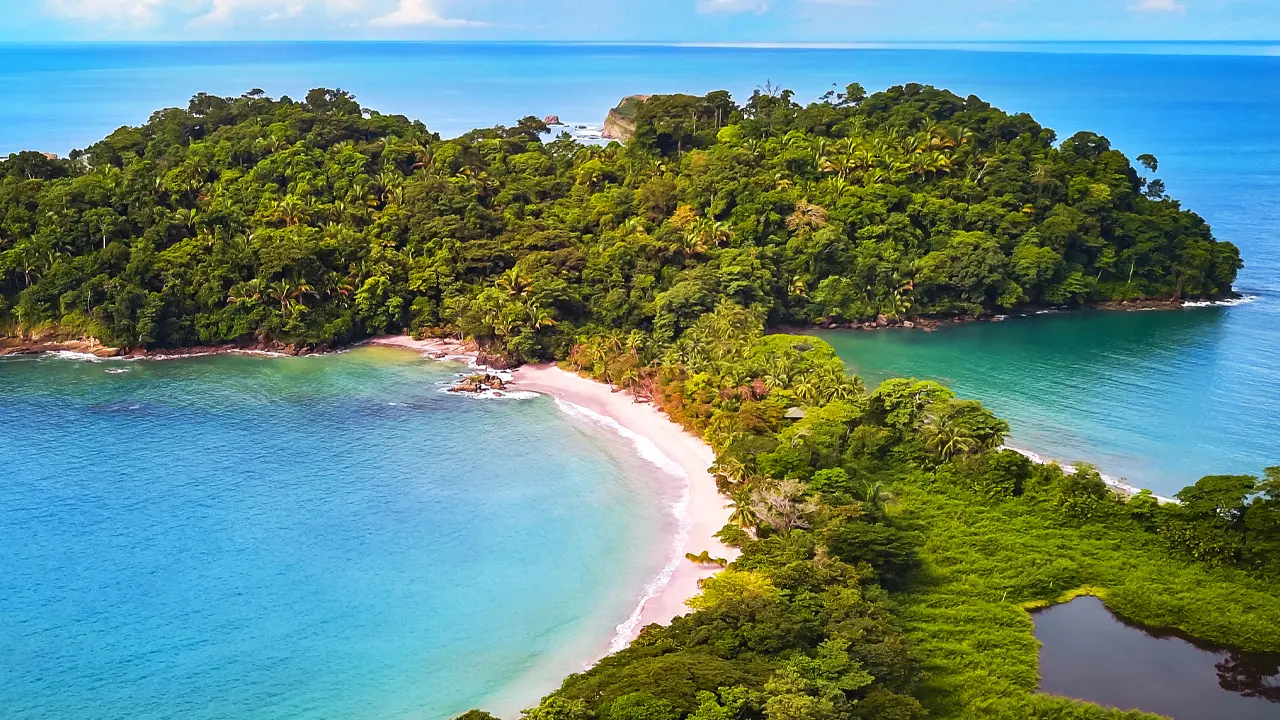 Manuel Antonio Beach — sight
