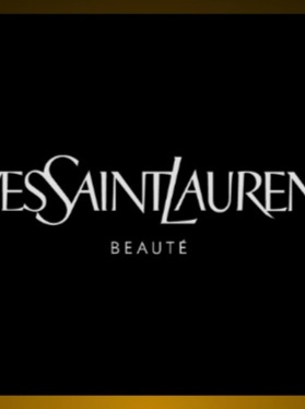 スタッフインタビューの動画の写真