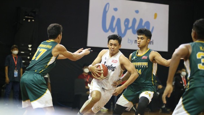 LIMA Basketball Nir Kasus COVID-19, UPH Juaranya