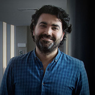 Alfredo De Paz profesora del curso Experiencia del Cliente