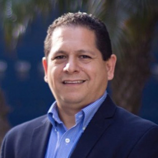 César Montoya Ramírez profesora del curso Inteligencia Emocional