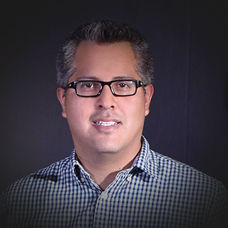 Alberto Arellano profesora del curso Mobile Marketing