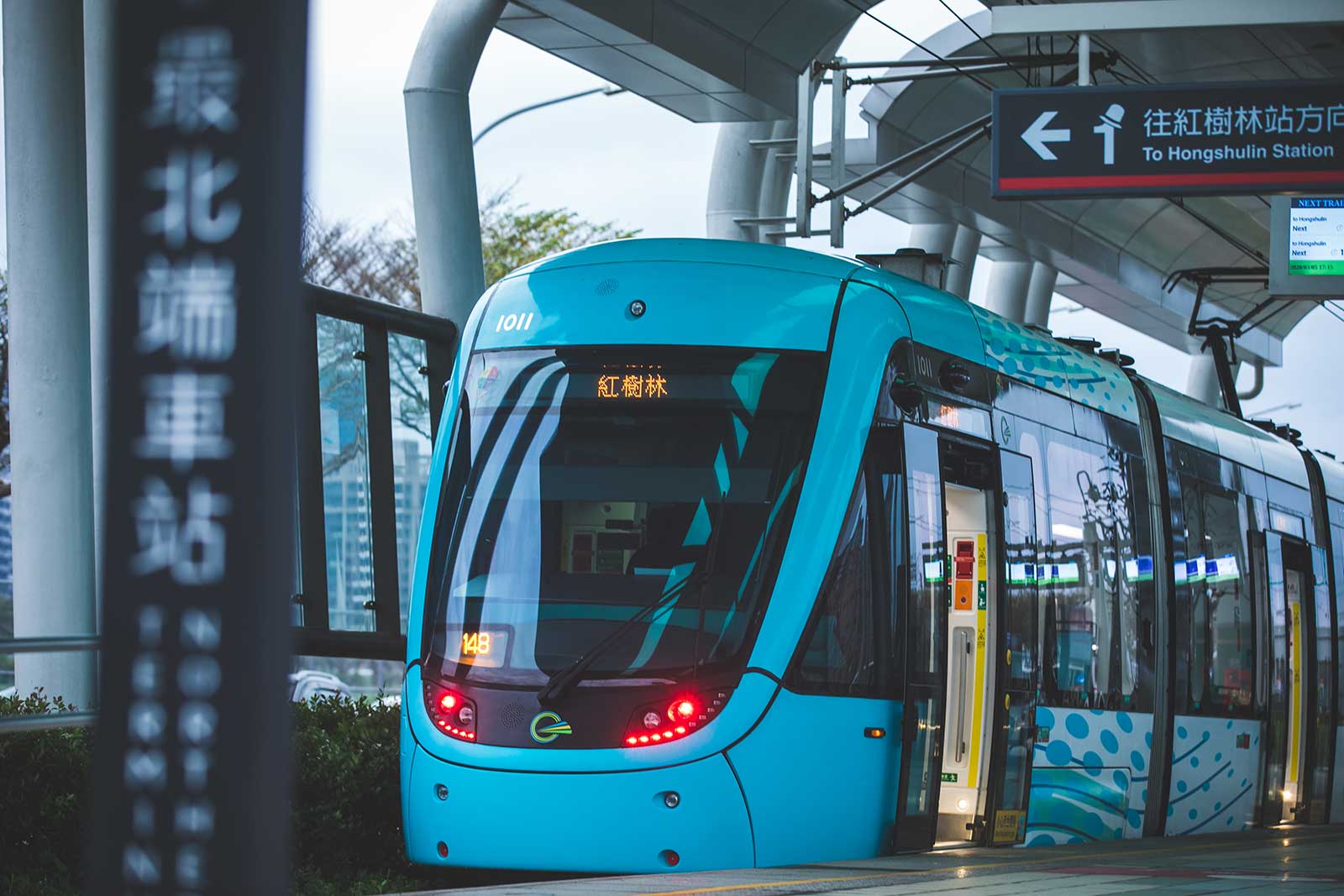 軌道經濟 列車開站 淡水記憶軌跡再延伸 天下雜誌