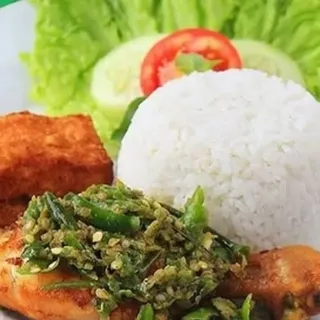 Nasi Ayam Cabe Ijo Medium