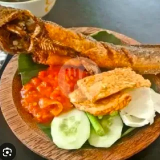 Lele Goreng Tanpa Nasi