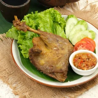 Bebek Goreng