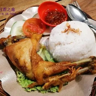 Nasi Ayam Kampung Goreng Rempah