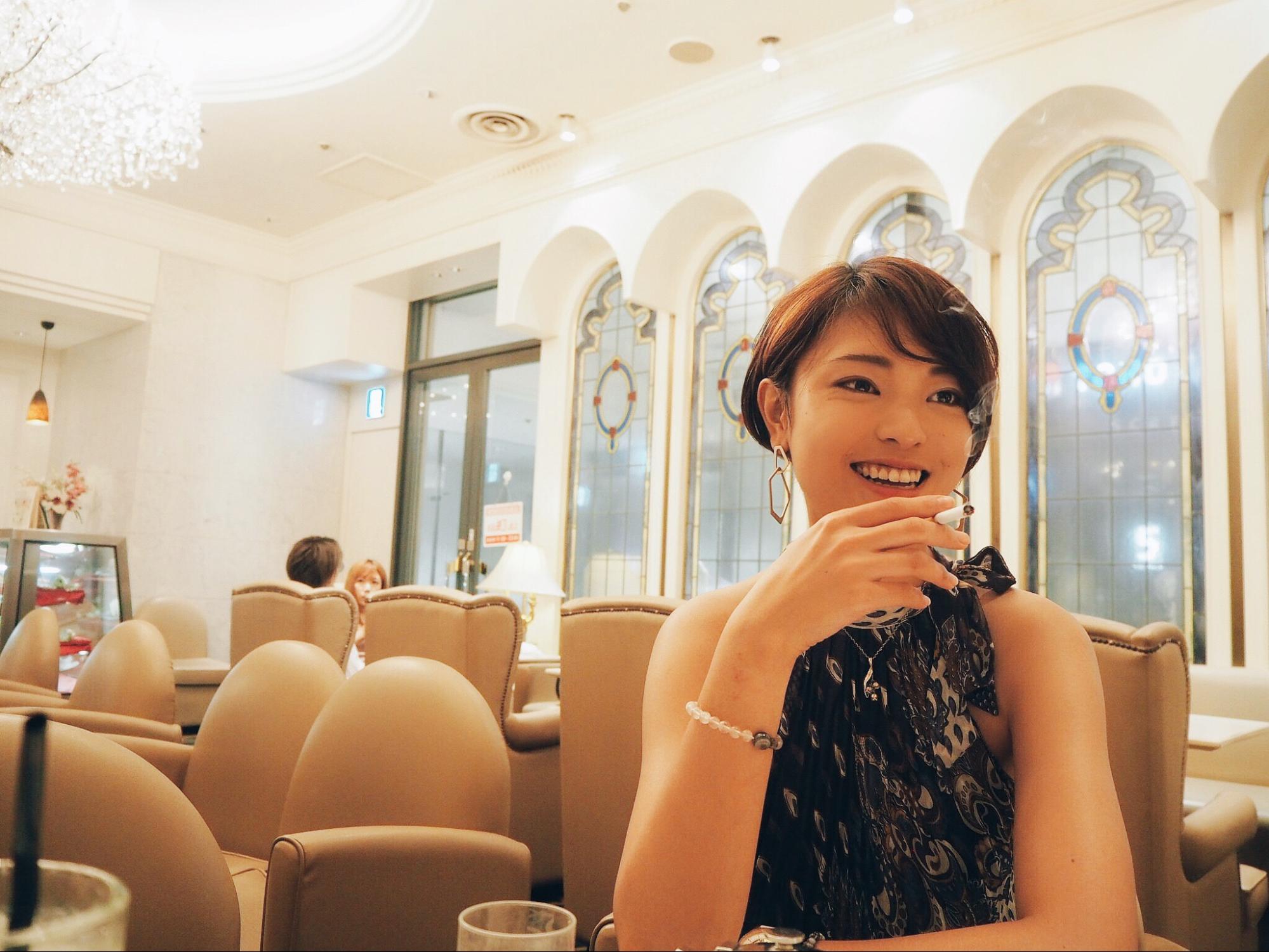 映画前に一服したいなら 知る人ぞ知る渋谷の喫煙カフェ Kifel Global Culb Dengencafe 電源カフェ