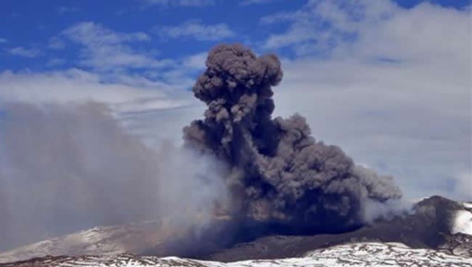 Copahue Neuquen Se Declaro En Alerta Rojo A Causa De La Actividad Del Volcan Diario Democracia