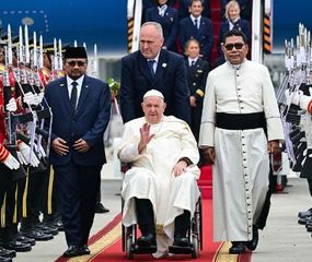 El Papa Francisco inició su visita a Indonesia