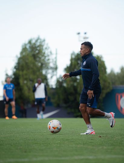 San Lorenzo, con Nahuel Barrios en el once, hace su estreno en la Libertadores.