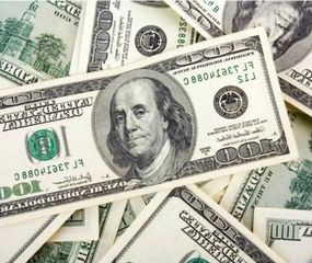 El dólar blue sin techo: trepó a 133 pesos