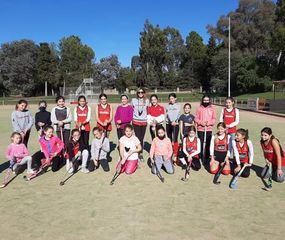 Continúa la actividad de hockey y rugby en el semillero de Los Miuras