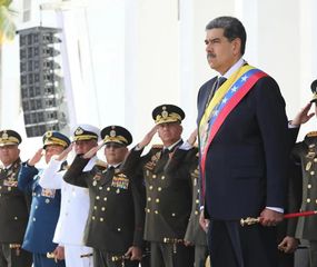 La Fuerza Armada de Venezuela jura lealtad "absoluta" a Nicolás Maduro
