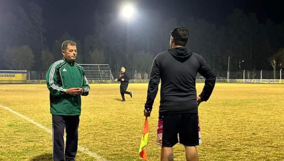 El Curso de Árbitro empezó con los trabajos en cancha - AUF