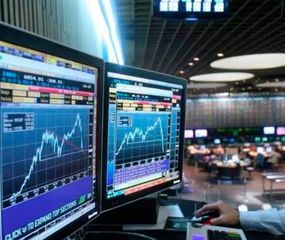 Cayó el riesgo país y quedó por debajo de 1.400 puntos
