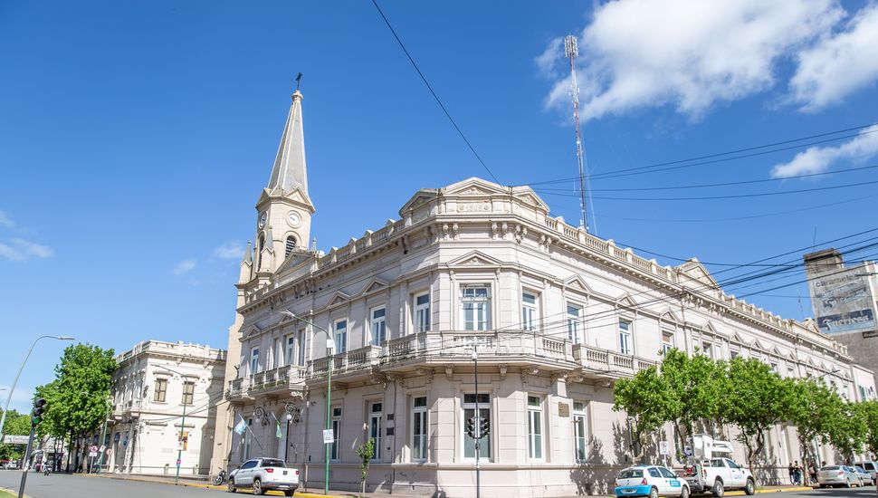 El Municipio depositó el sueldo de marzo a sus trabajadores con un 25% de aumento.