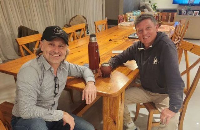 Organiza una peña el automovilista juninense Ignacio "Nacho" Quintana