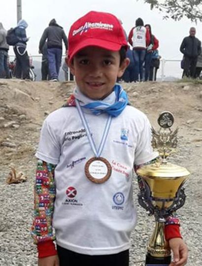 El juvenil biker de nuestra ciudad, Agustín Herrera Coria, concluyó tercero en categoría 2011/2012.