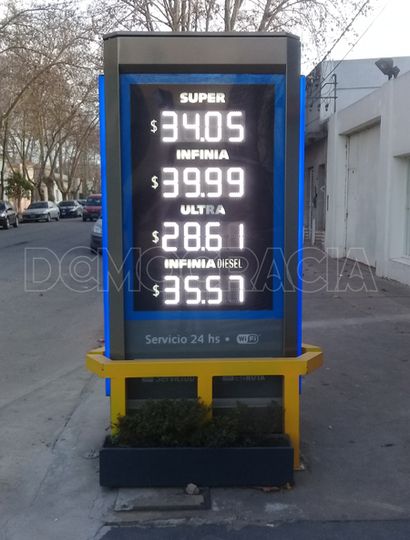 Precios en la estación YPF.