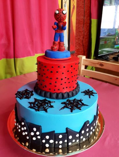 La torta de Spiderman para un nene del Hogar Máximo Gil que cumplió 9 años.