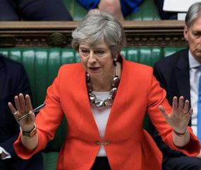 May ofrece su renuncia si se aprueba el acuerdo del Brexit