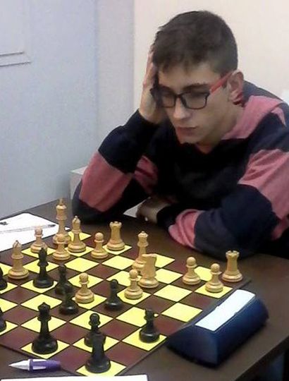 Enzo Leto lidera con puntaje ideal el torneo de ajedrez 