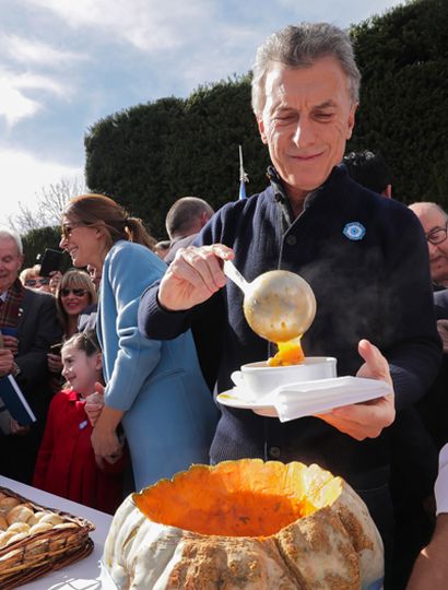 Mauricio Macri insiste en ratificar su candidatura, pese al rechazo que genera su figura y que se refleja en las distintas encuestas.