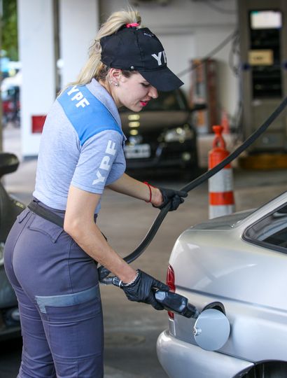 Desde hoy, las naftas de YPF son un 6,5% más caras