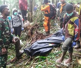 Se estrelló una avioneta en Indonesia: hubo 8 muertos