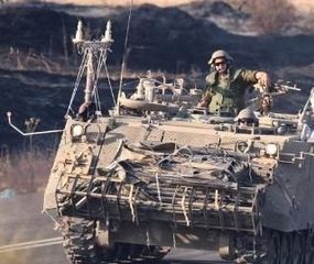 El Ejército israelí anunció que completó el cerco de Gaza