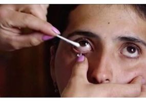 Una rara condición hace que una mujer llore "lágrimas de cristal"