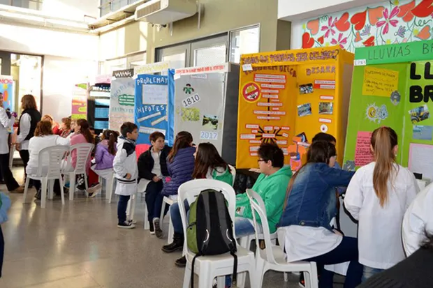 Las escuelas participaron de la Feria de Ciencias y Tecnología • Diario ...