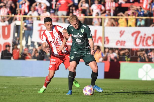 Sarmiento aprovechó el momento de Unión y logró su segundo triunfo como visitante