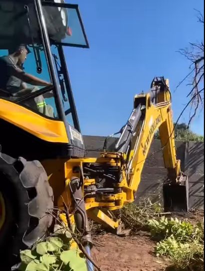 Trabajos con las máquinas en la zona de Puente Cano.