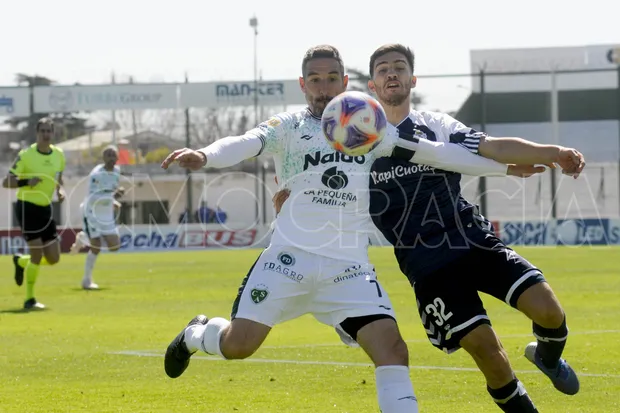 Con el VAR como protagonista, Sarmiento igualó sin goles con Gimnasia ...