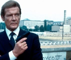 A los 89 años murió Roger Moore