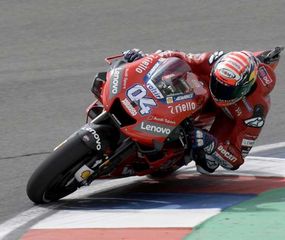 Dovizioso manda por la mínima