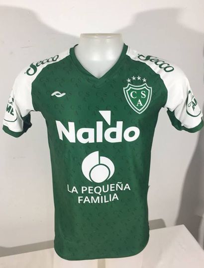 Camiseta oficial.