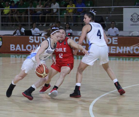 Debut con triunfo para las U17