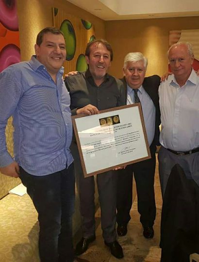 El senador García fue reconocido.