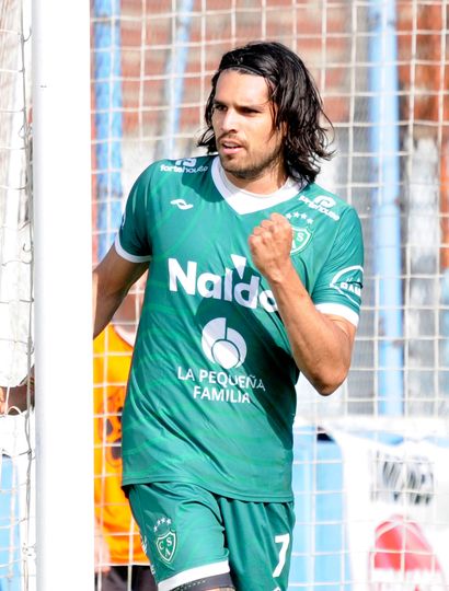 Pablo Magnín, el goleador de Sarmiento y del torneo.